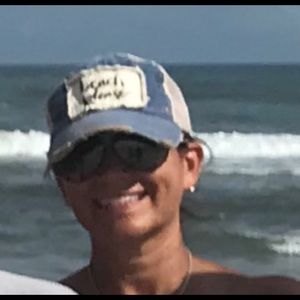 Meet your Posher, Liz